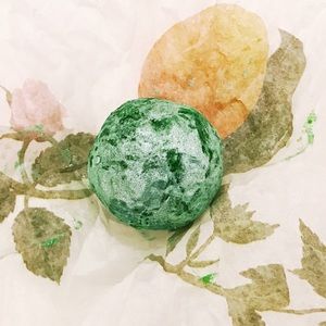 Lush Cosmetics UK Lime Pastille Bath Oil Melt
